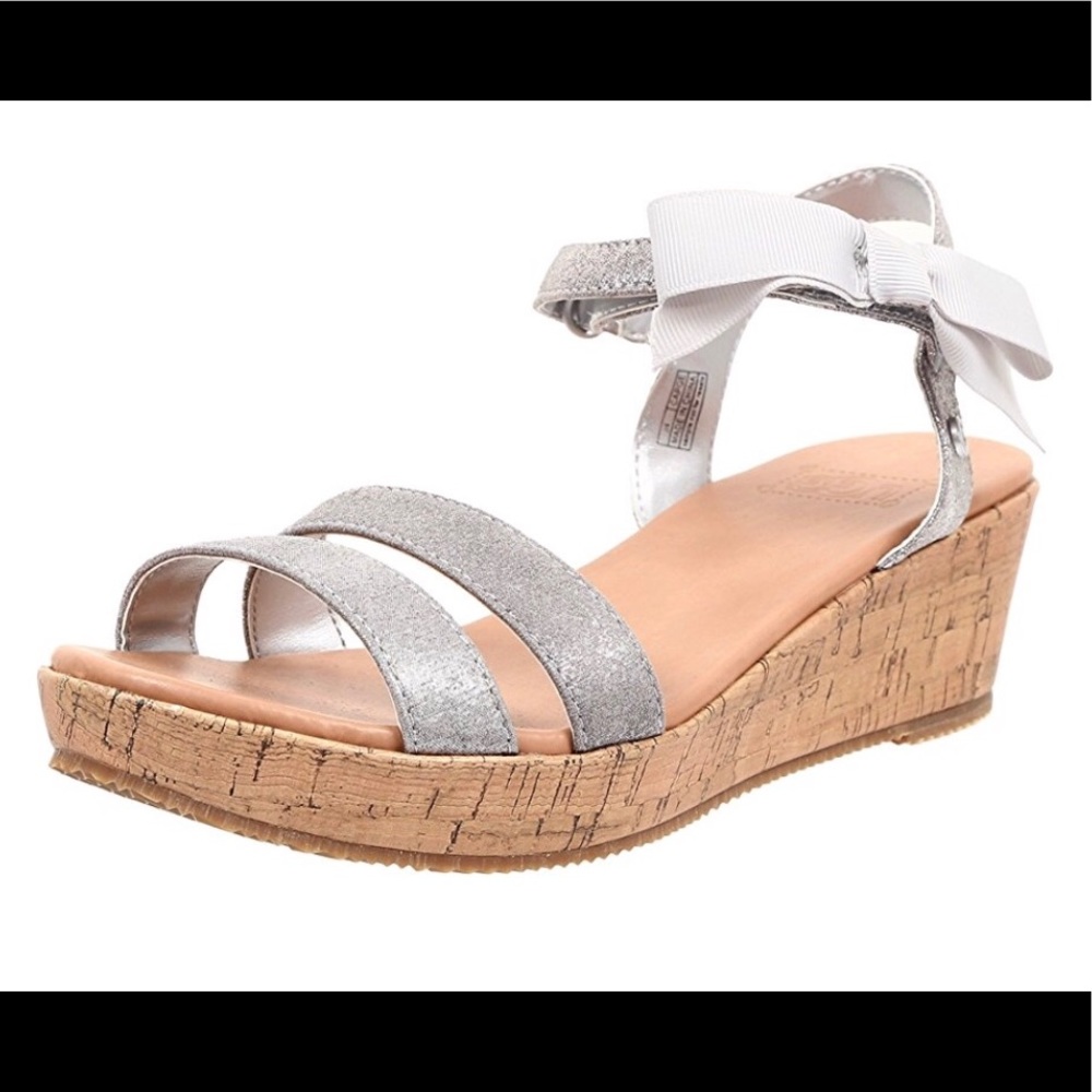 UGG Girl's I Heart Joblyn Crackle Silver Sandal